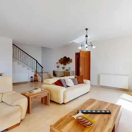 Vila Tranquillity By Holidaykeys