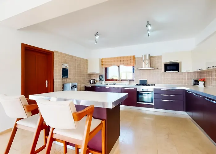 Tranquillity By Holidaykeys * Kyrenia (Northern Cyprus)