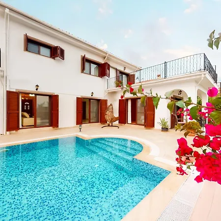 Tranquillity By Holidaykeys Villa *
