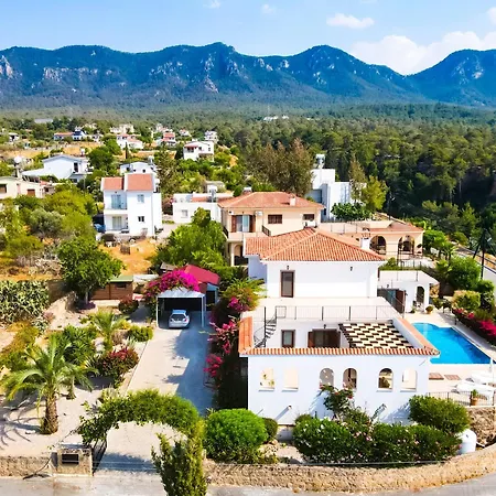 Tranquillity By Holidaykeys Villa