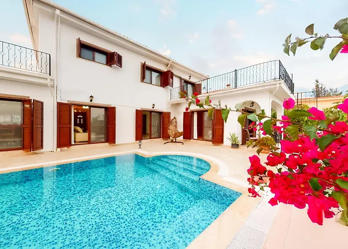 Tranquillity By Holidaykeys Villa *