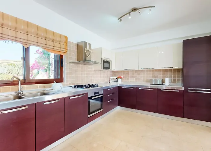 Tranquillity By Holidaykeys Villa *